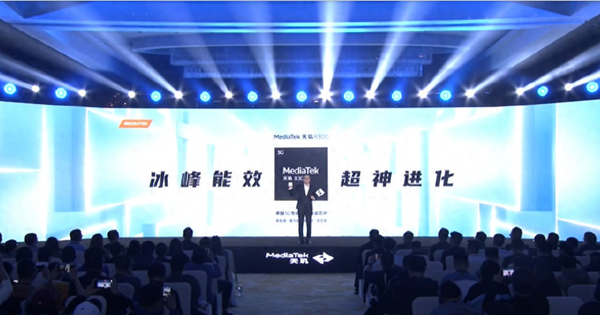 卢伟冰称Redmi K70系列本月即将跟大家见面 全面进化
